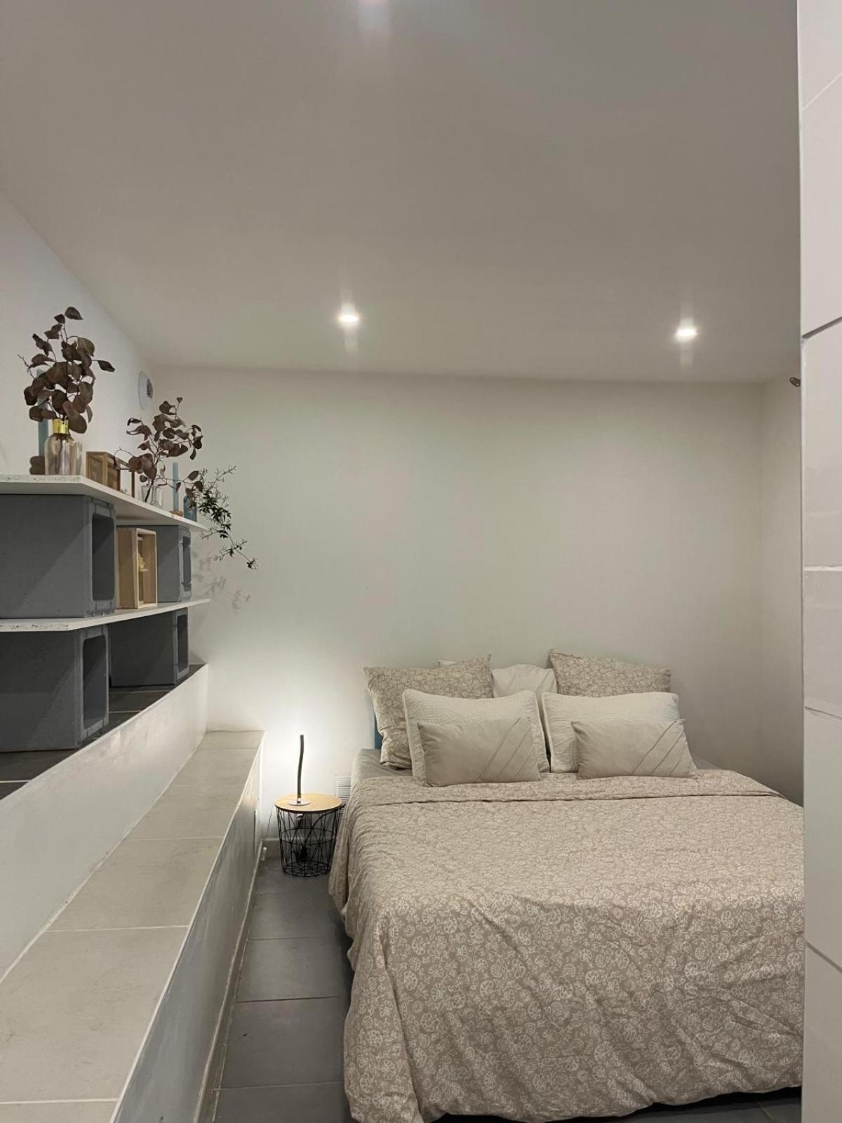 La Mhirabelle Otel Saint-Paul-de-Vence Dış mekan fotoğraf